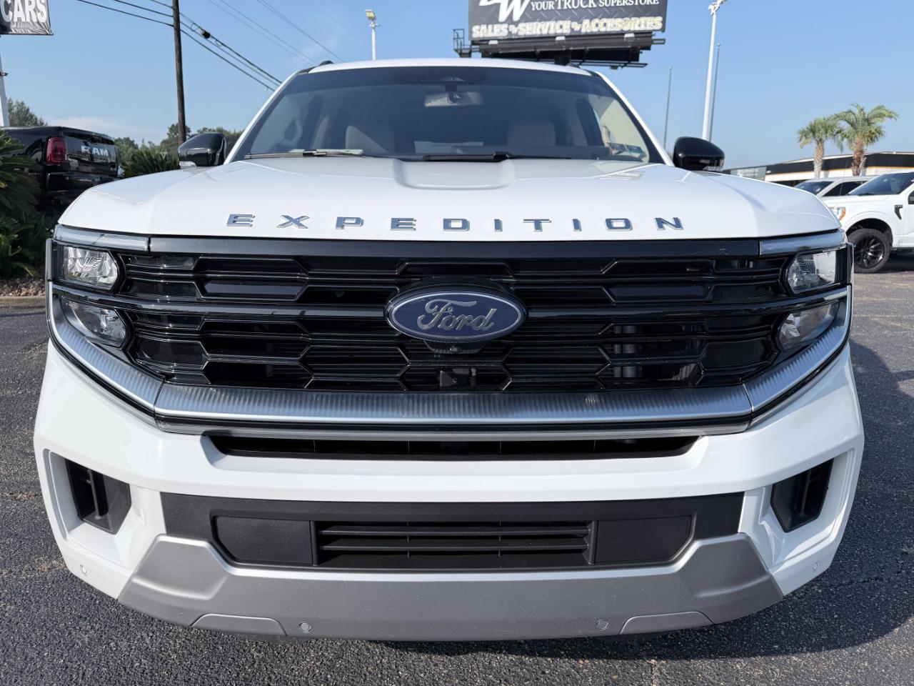 Ford Expedition Max Platinum 4x4 2025
