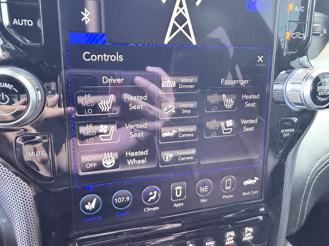 RAM 1500 Limited 4x4 Crew Cab 5'7" Box 2019