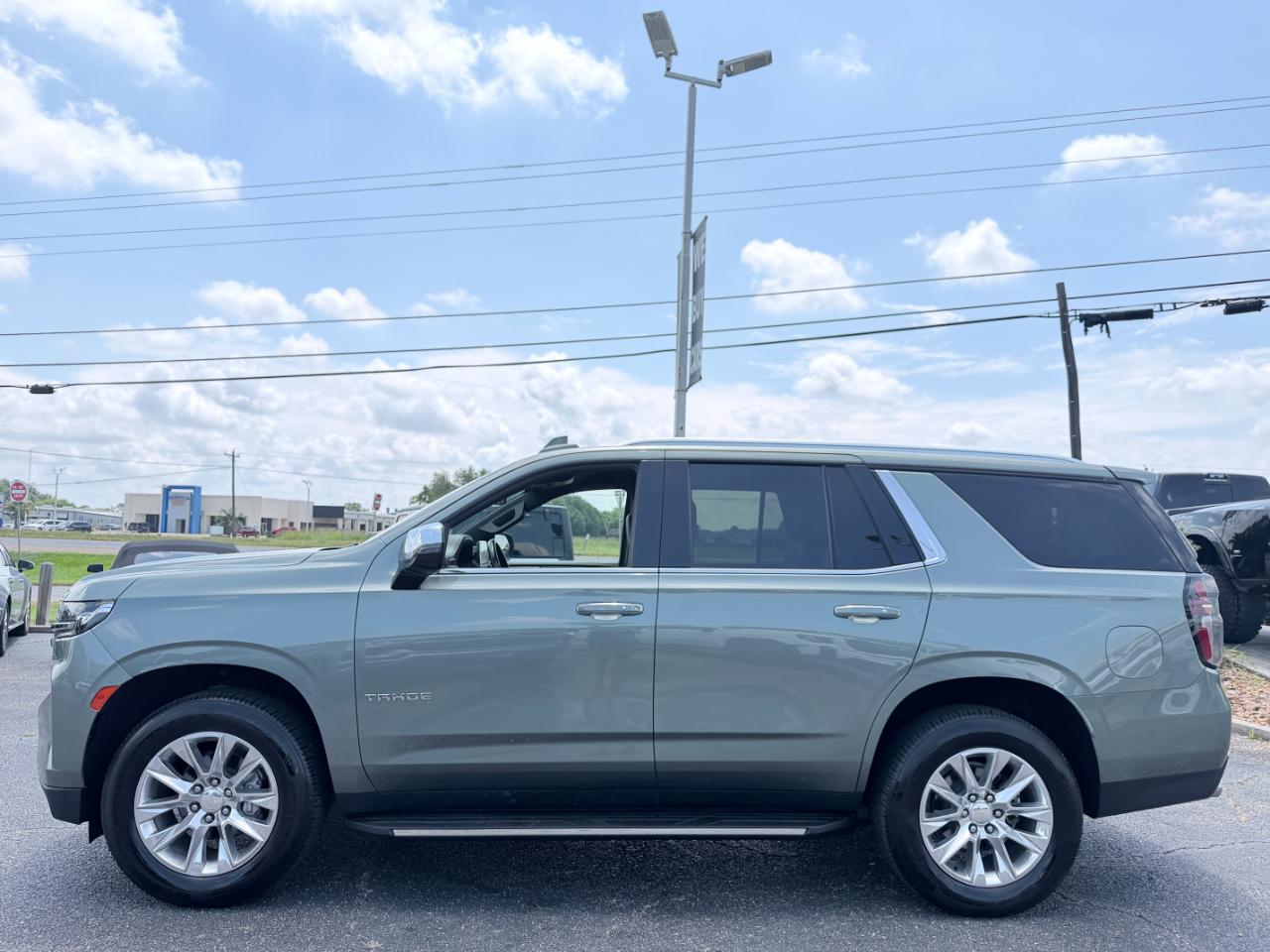 Chevrolet Tahoe 2WD 4dr Premier 2024