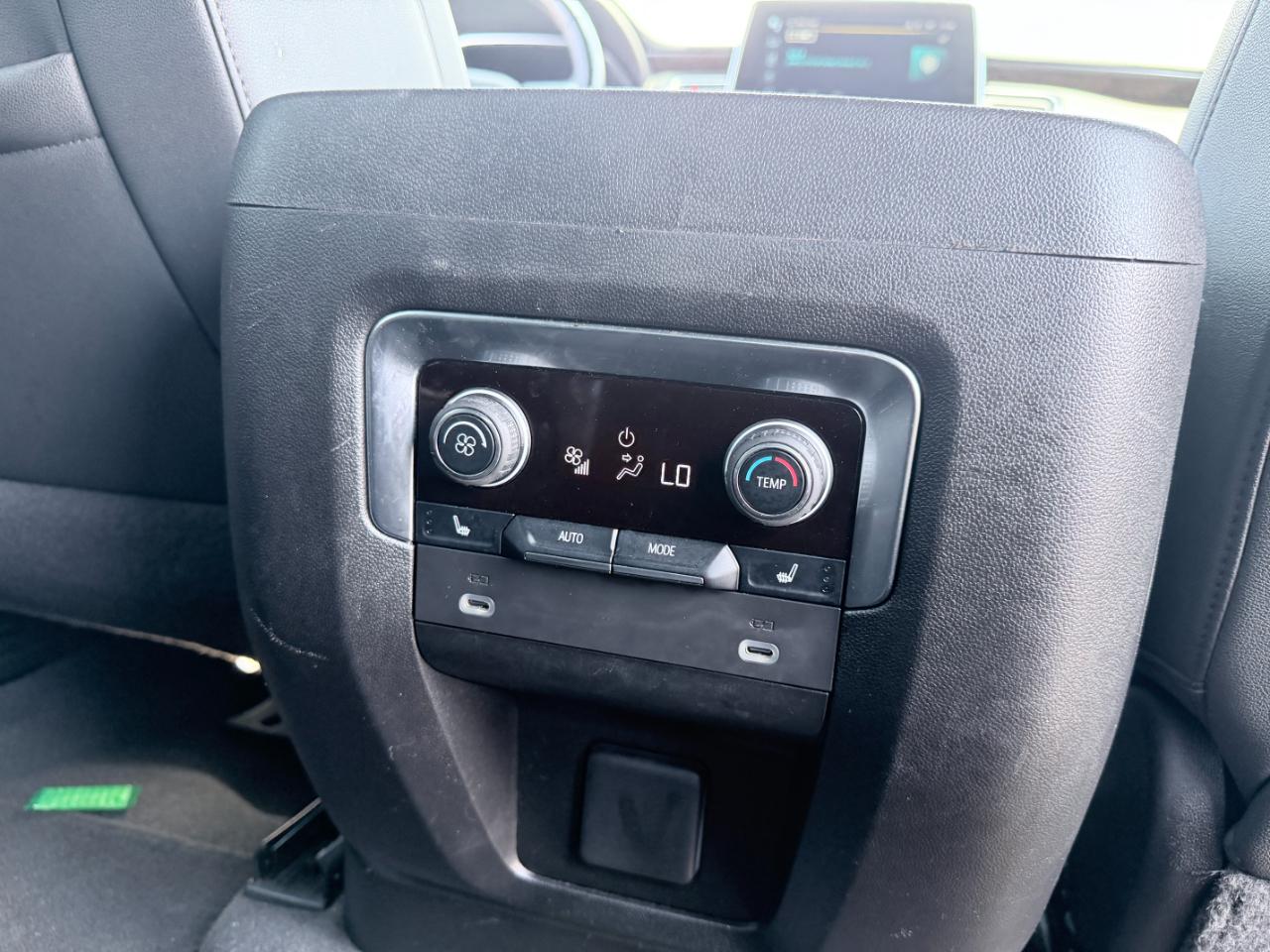 Chevrolet Tahoe 2WD 4dr Premier 2024