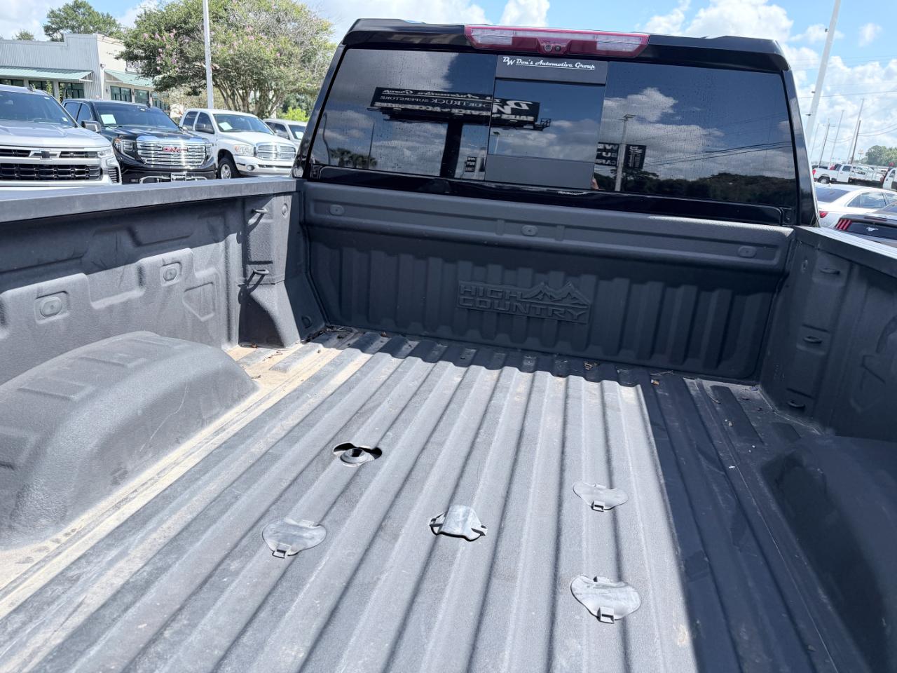 Chevrolet Silverado 2500HD 4WD Crew Cab 159" High Country 2024