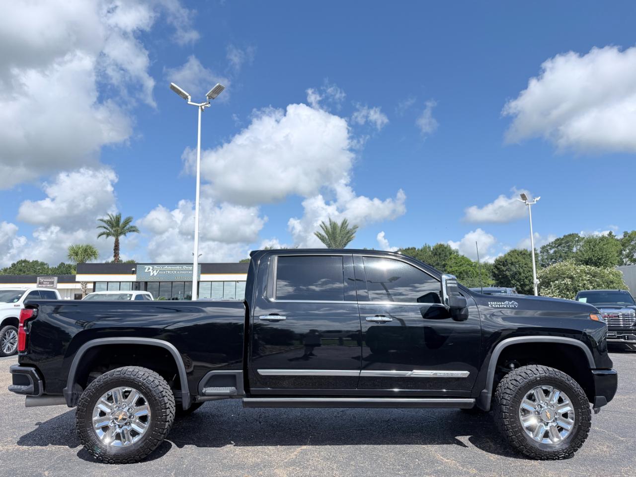 Chevrolet Silverado 2500HD 4WD Crew Cab 159" High Country 2024