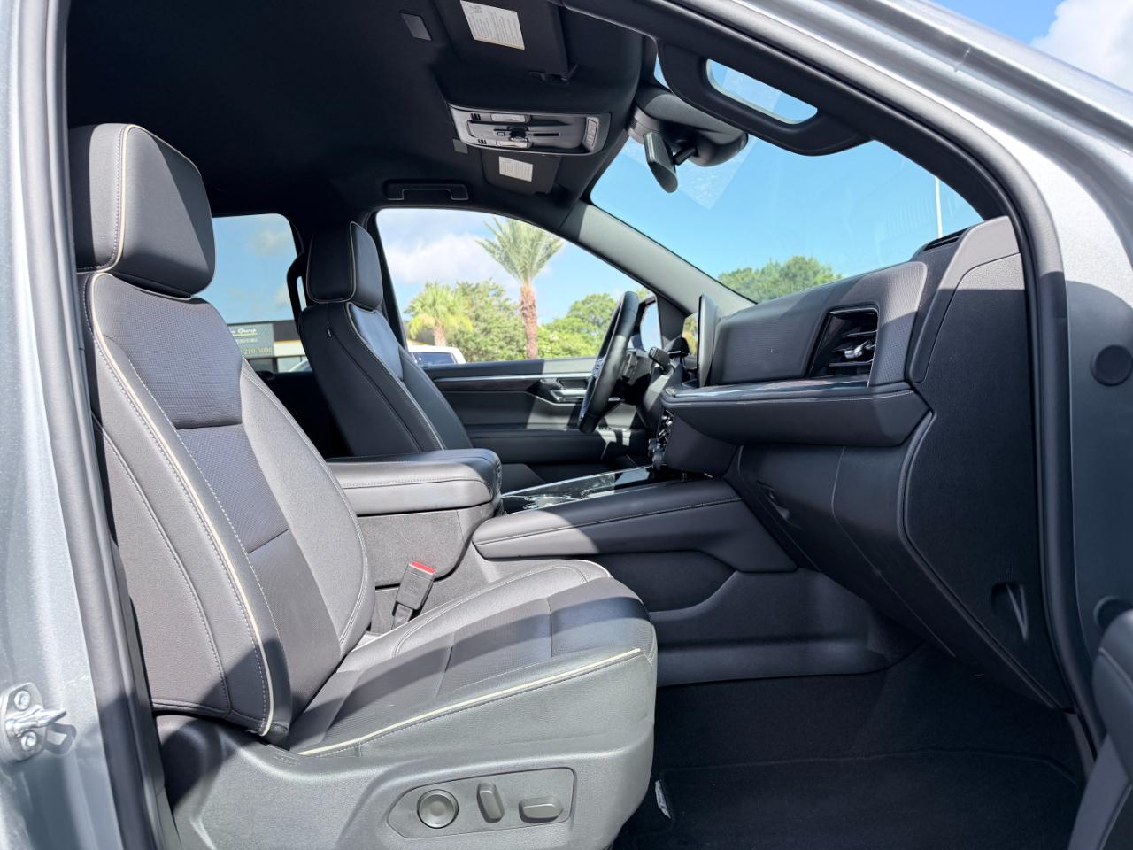 Chevrolet Tahoe 4WD 4dr Premier 2025