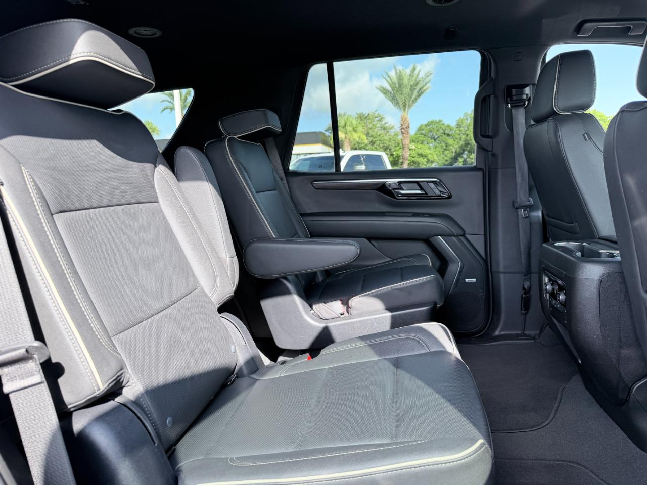 Chevrolet Tahoe 4WD 4dr Premier 2025