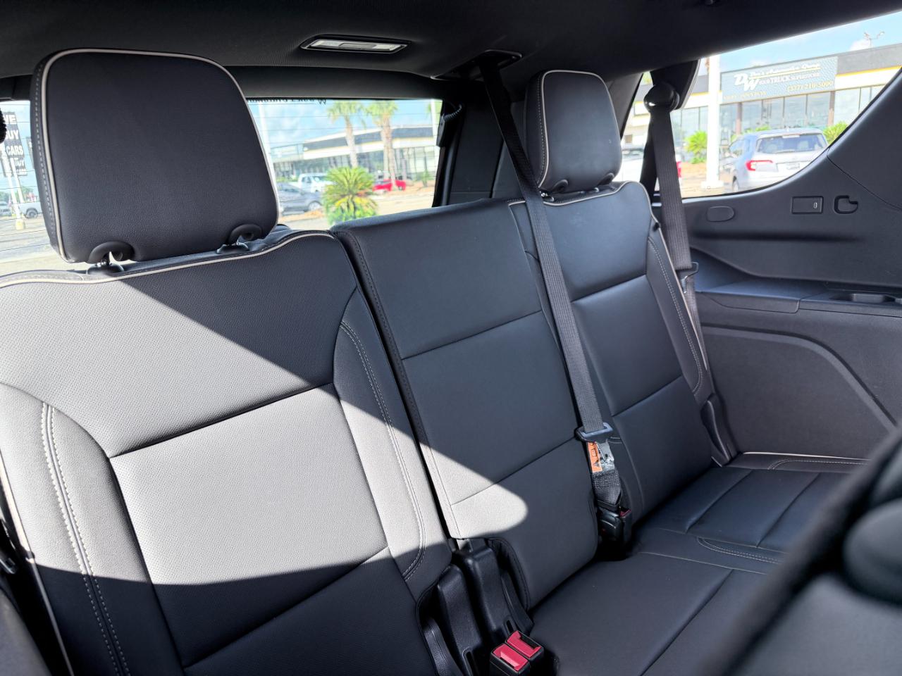 Chevrolet Tahoe 4WD 4dr Premier 2025