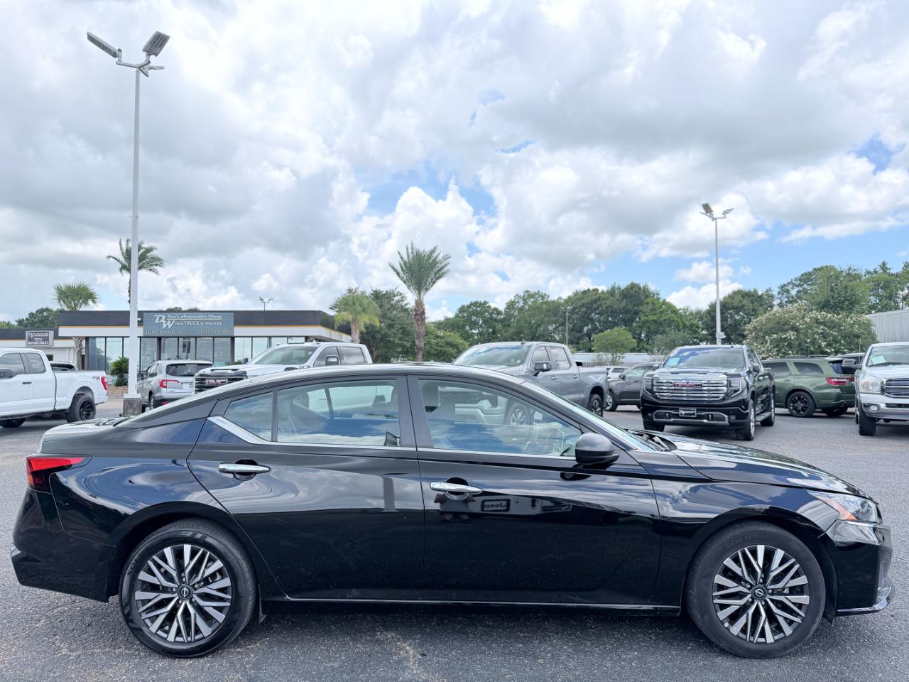Nissan Altima SV FWD 2025