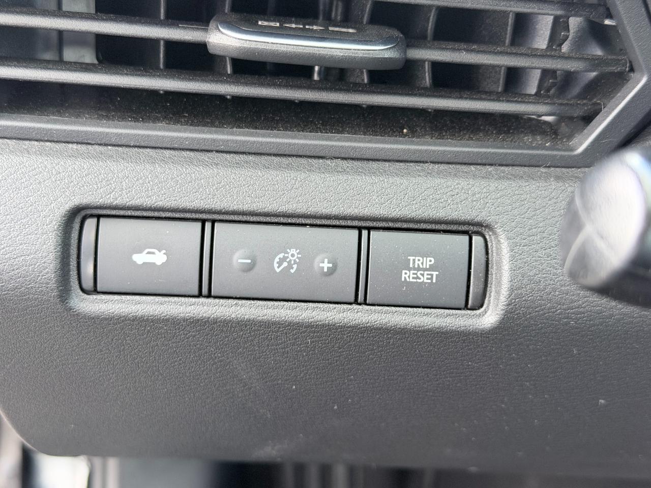Nissan Altima SV FWD 2025