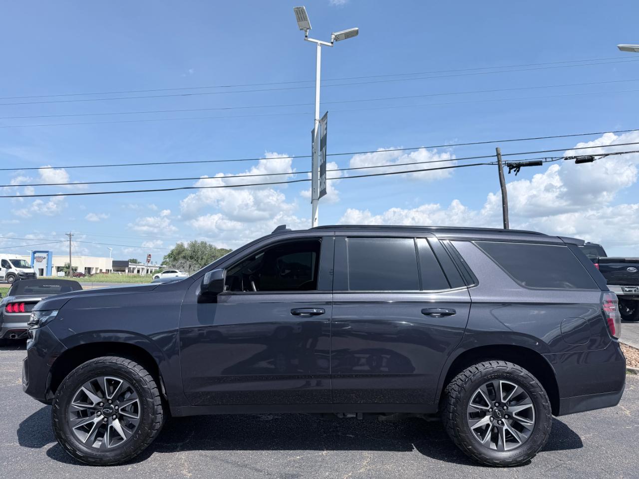 Chevrolet Tahoe 4WD 4dr Z71 2023