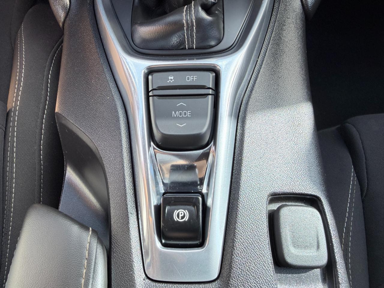 Chevrolet Camaro 2dr Cpe 1LT 2018