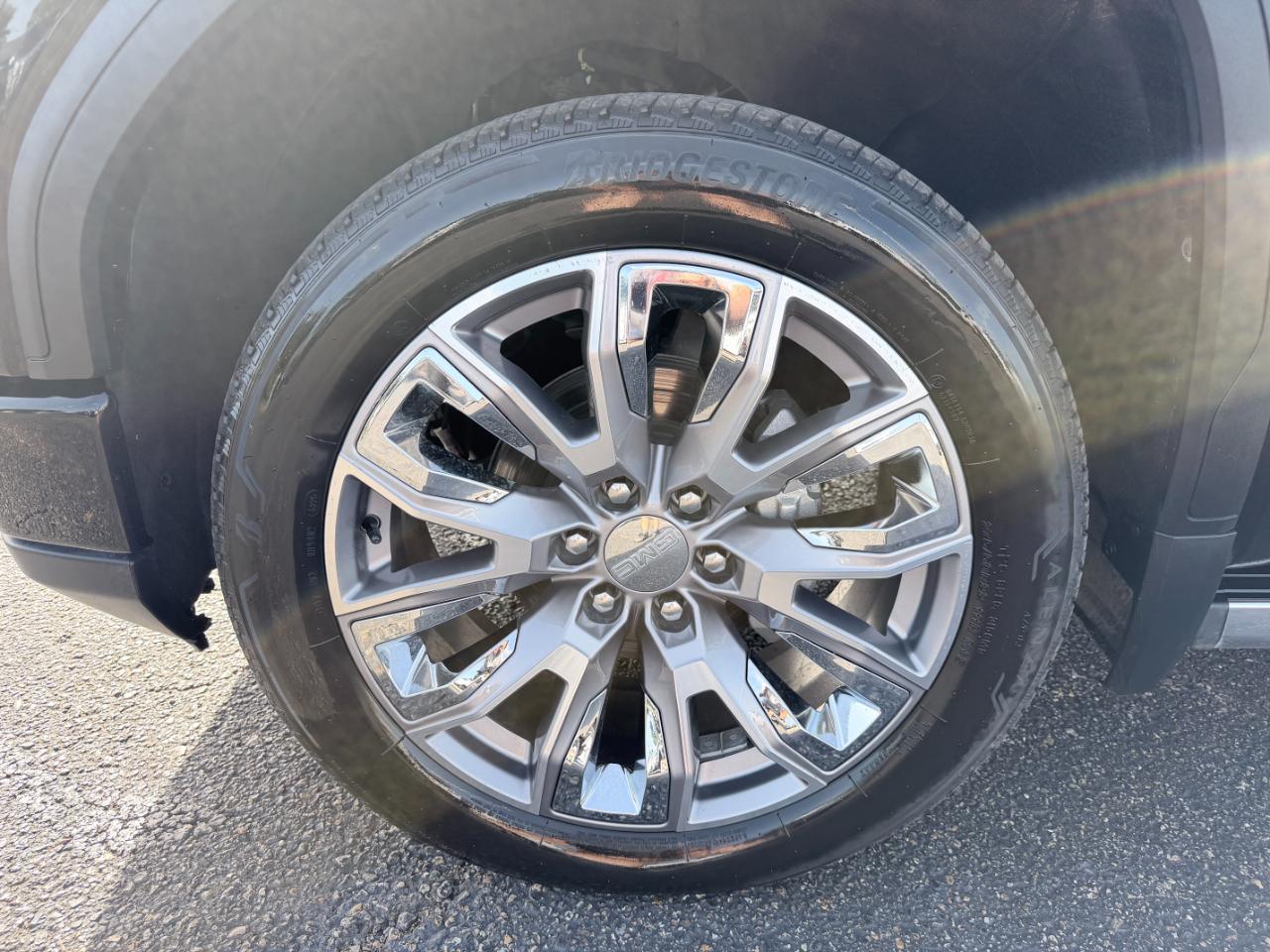 GMC Sierra 1500 4WD Crew Cab 147" Denali 2024