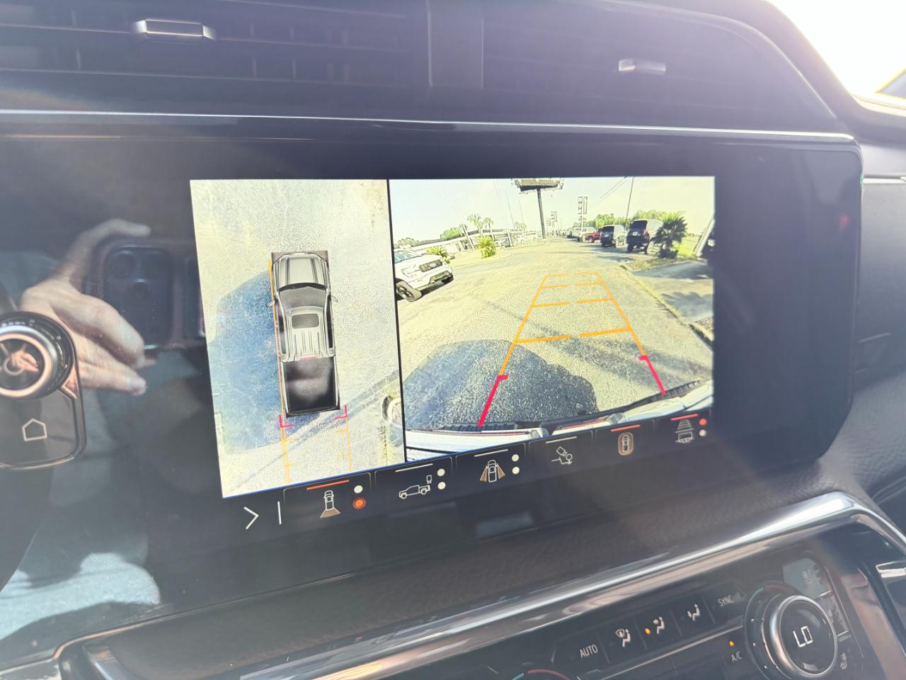 GMC Sierra 1500 4WD Crew Cab 147" Denali 2024