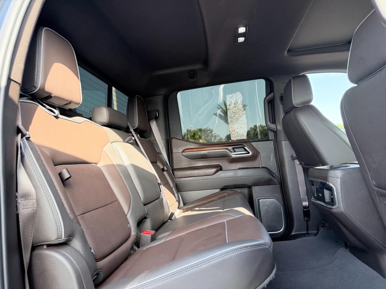 GMC Sierra 1500 4WD Crew Cab 147" Denali 2024