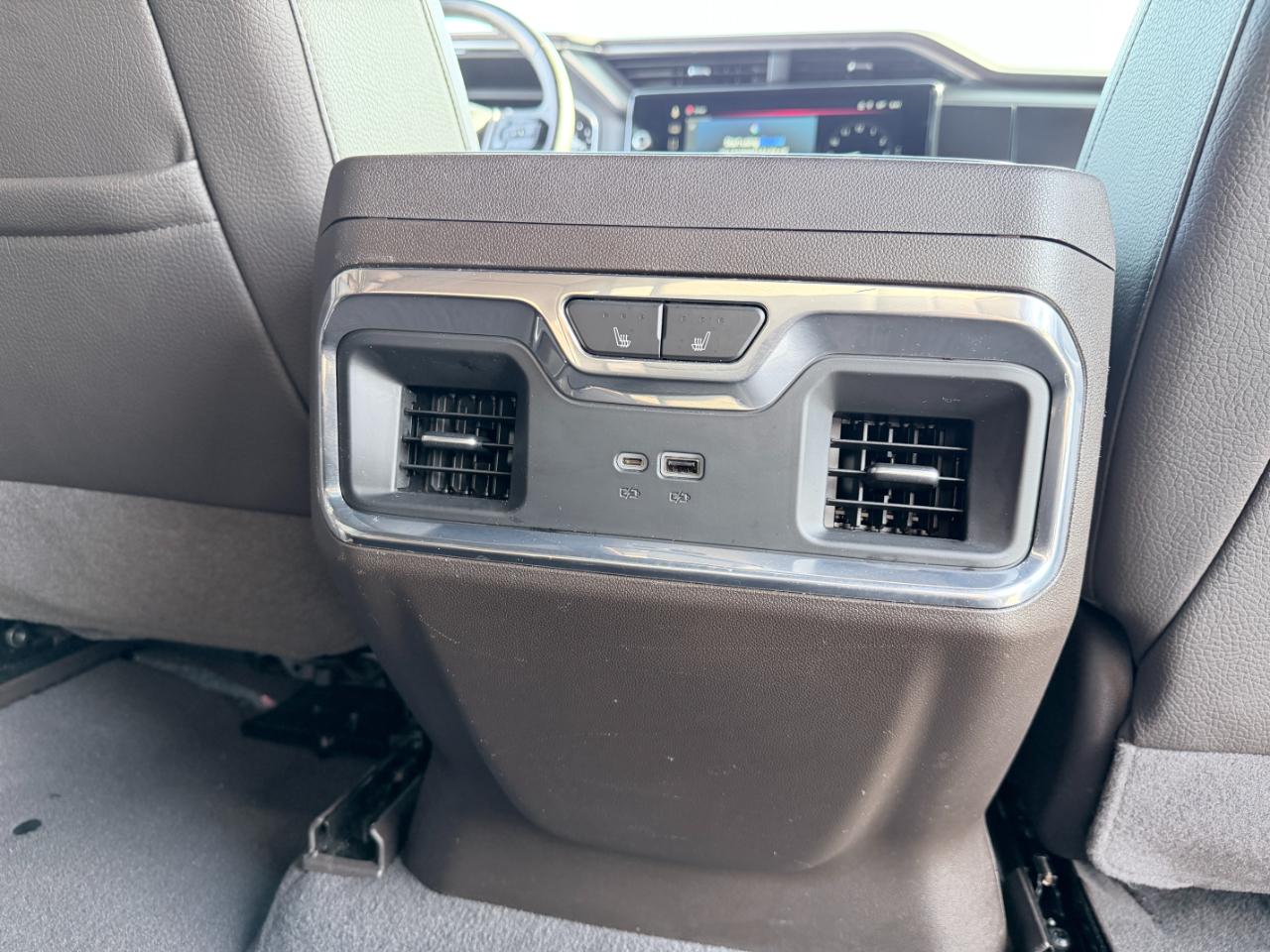 GMC Sierra 1500 4WD Crew Cab 147" Denali 2024