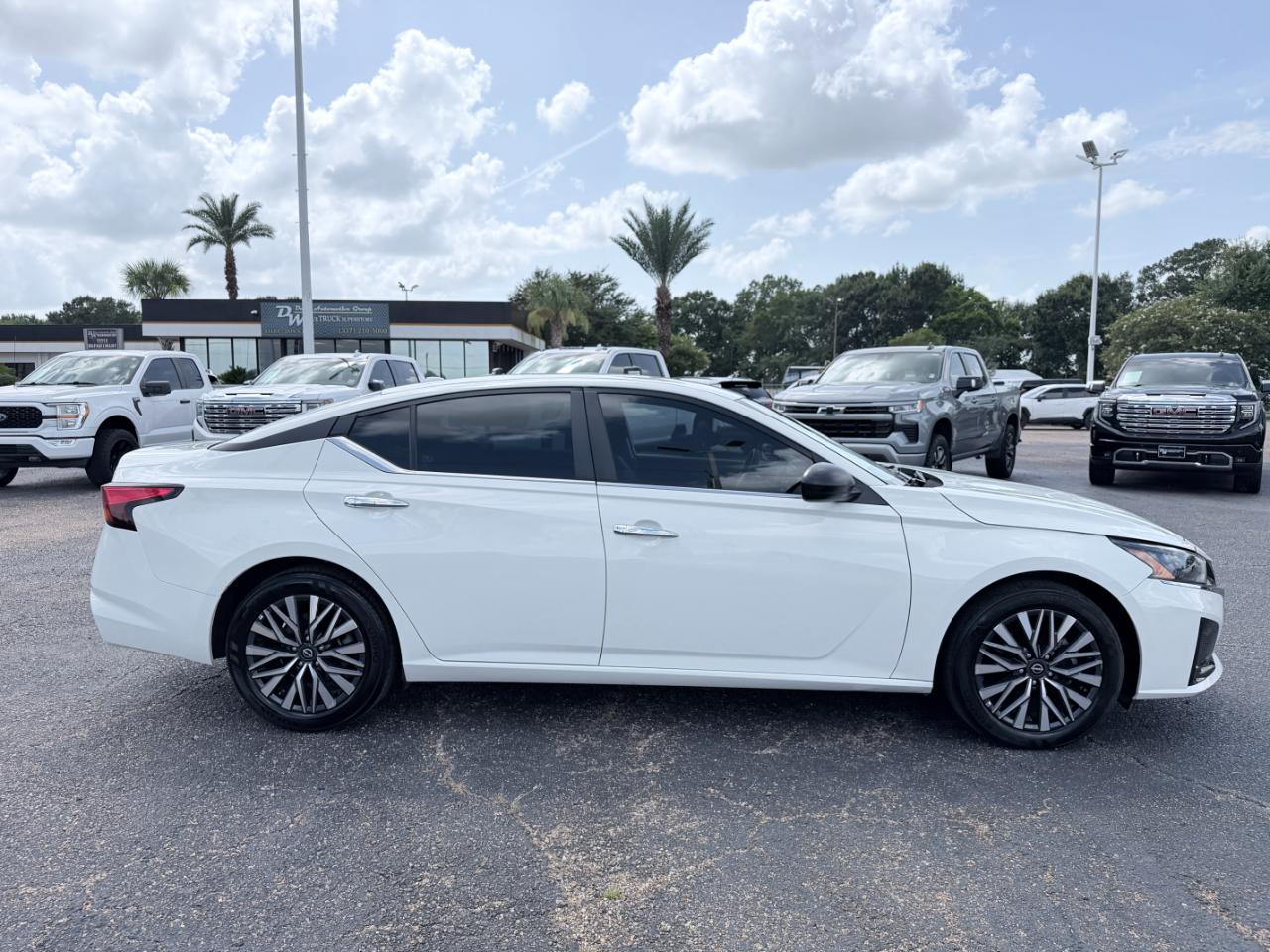 Nissan Altima SV FWD 2025