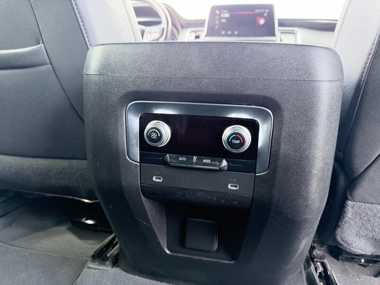 GMC Yukon 2WD 4dr SLT 2023