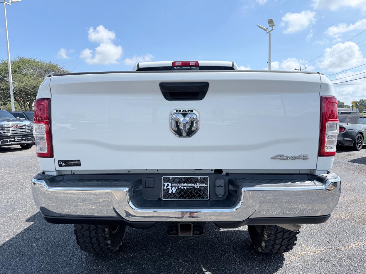 RAM 2500 Tradesman 4x4 Crew Cab 6'4" Box 2022