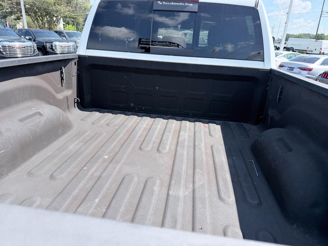 RAM 2500 Tradesman 4x4 Crew Cab 6'4" Box 2022