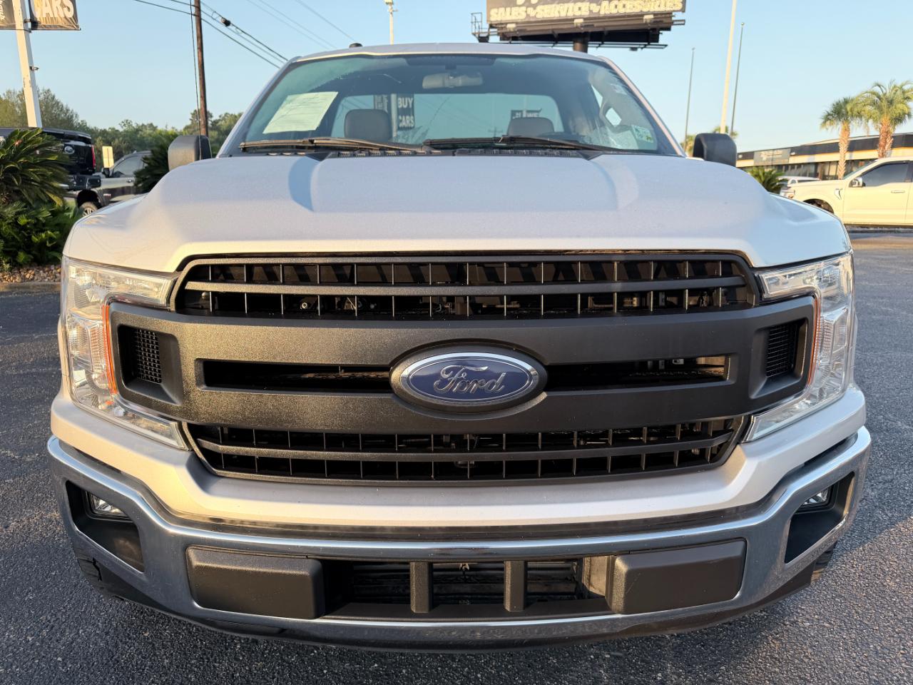 Ford F-150 XL 2WD Reg Cab 8' Box 2018