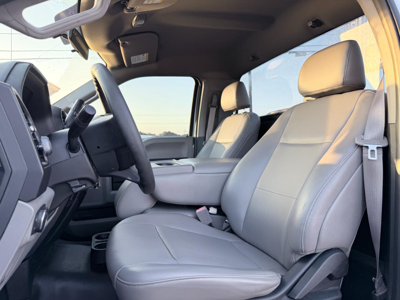 Ford F-150 XL 2WD Reg Cab 8' Box 2018