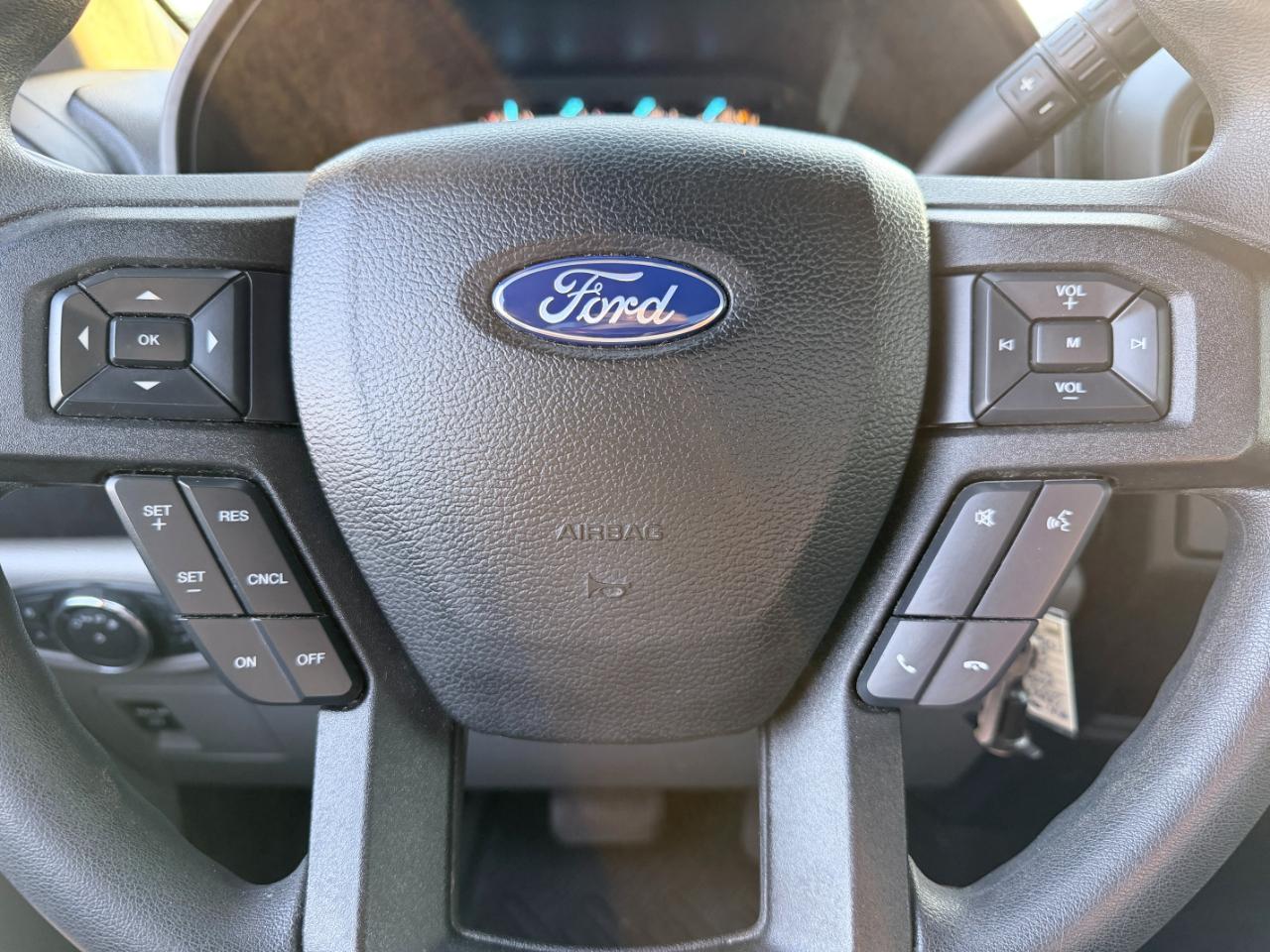 Ford F-150 XL 2WD Reg Cab 8' Box 2018