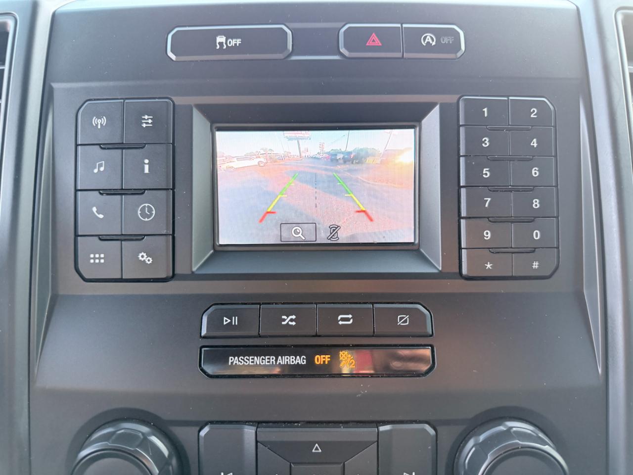 Ford F-150 XL 2WD Reg Cab 8' Box 2018