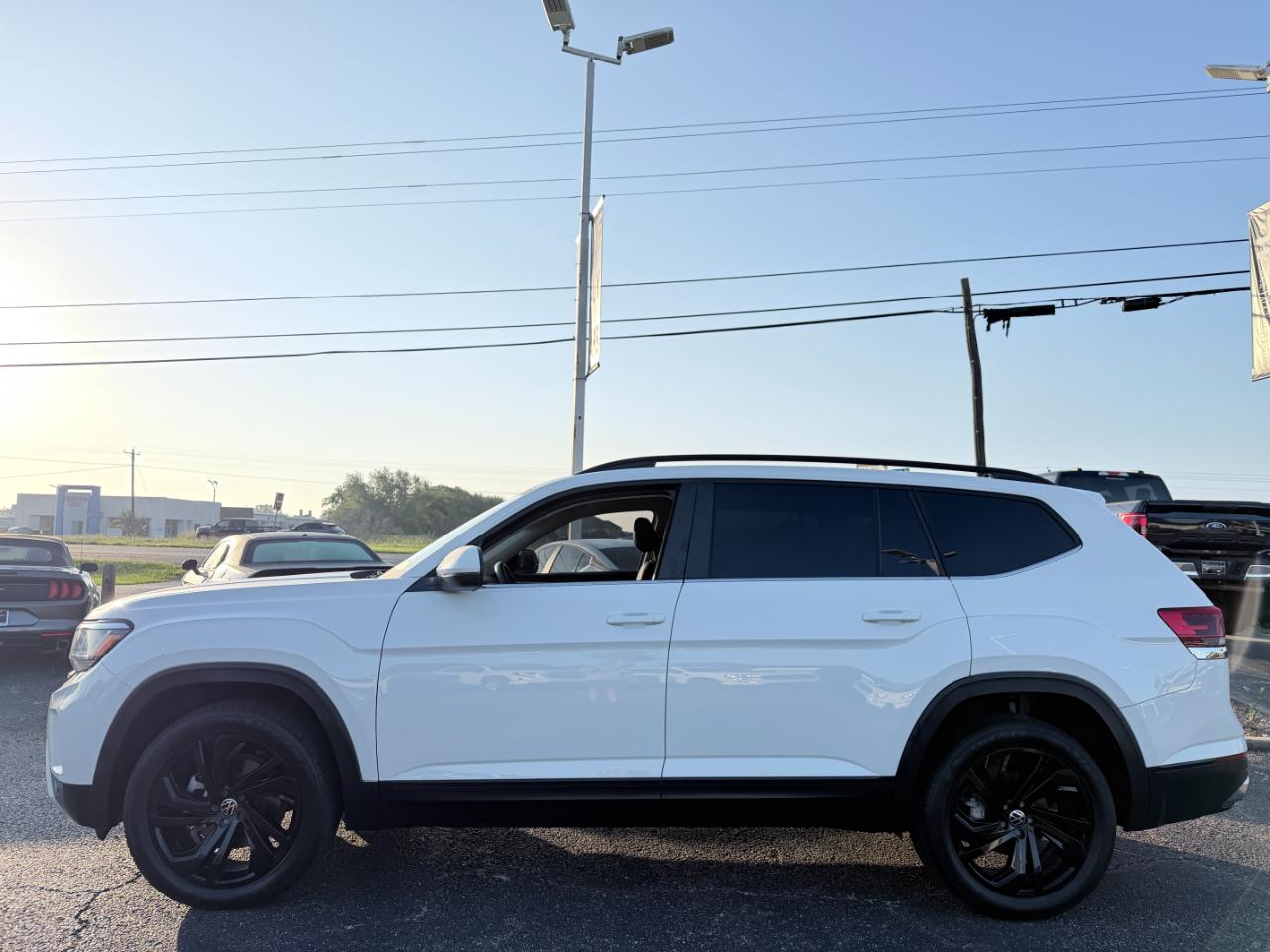 Volkswagen Atlas 3.6L V6 SE w/Technology 4MOTION 2022