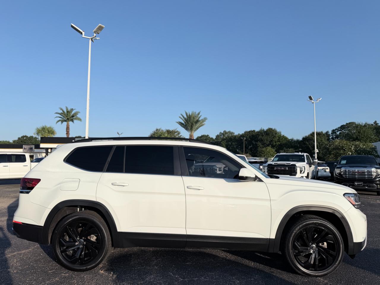 Volkswagen Atlas 3.6L V6 SE w/Technology 4MOTION 2022