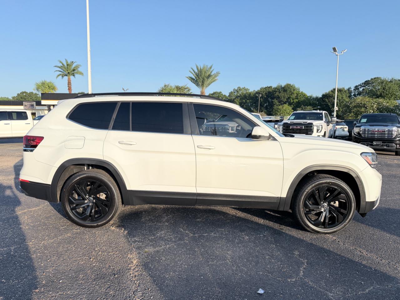 Volkswagen Atlas 3.6L V6 SE w/Technology 4MOTION 2022