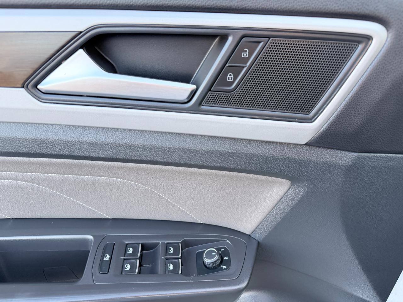 Volkswagen Atlas 3.6L V6 SE w/Technology 4MOTION 2022
