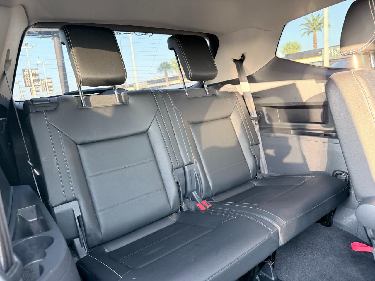 Volkswagen Atlas 3.6L V6 SE w/Technology 4MOTION 2022