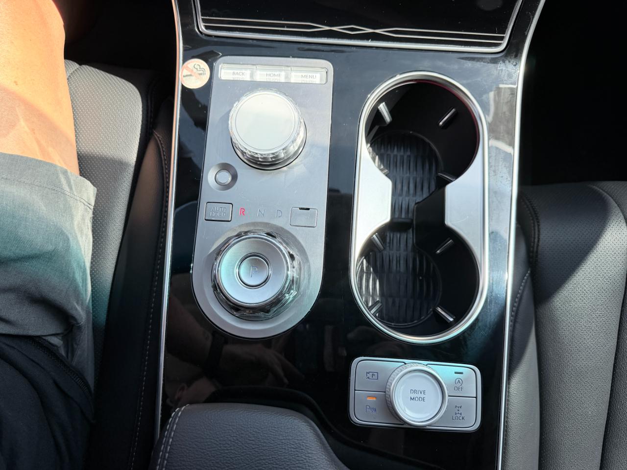 Genesis GV80 2.5T Standard AWD 2025