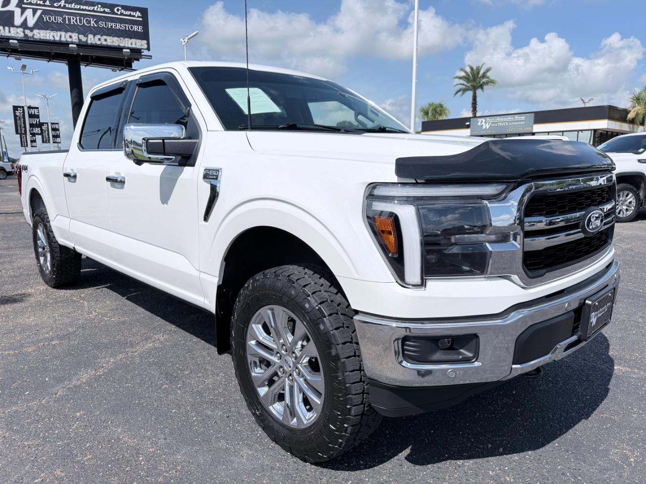 Ford F-150 Lariat 4WD SuperCrew 5.5' Box 2025