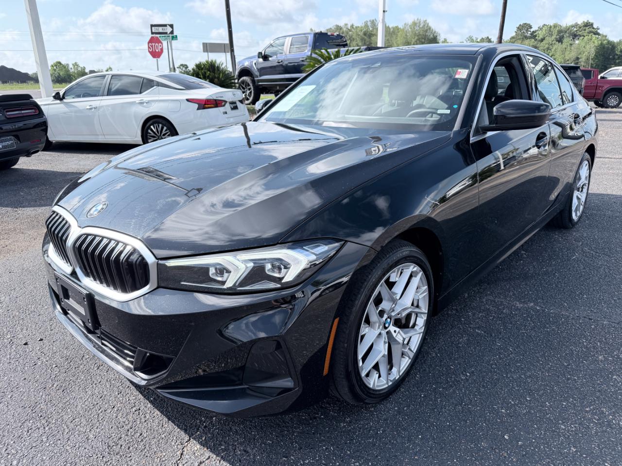 BMW 3 Series 330i xDrive Sedan 2025