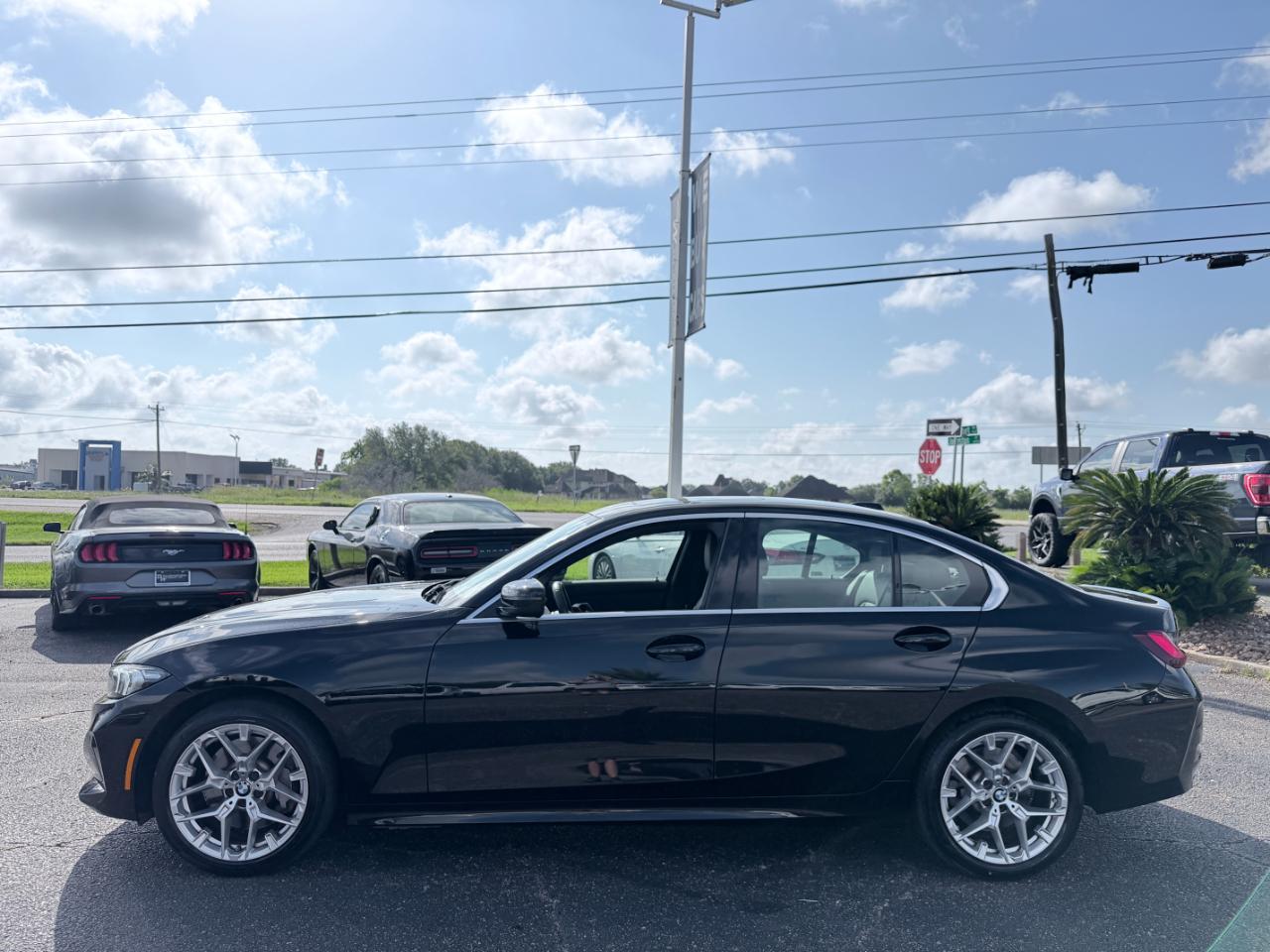 BMW 3 Series 330i xDrive Sedan 2025