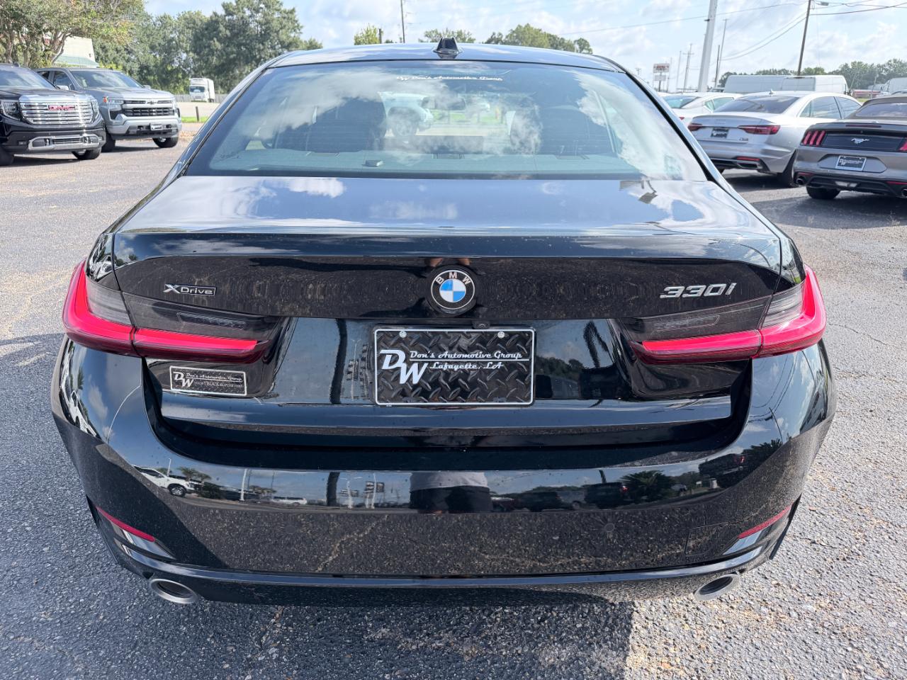 BMW 3 Series 330i xDrive Sedan 2025