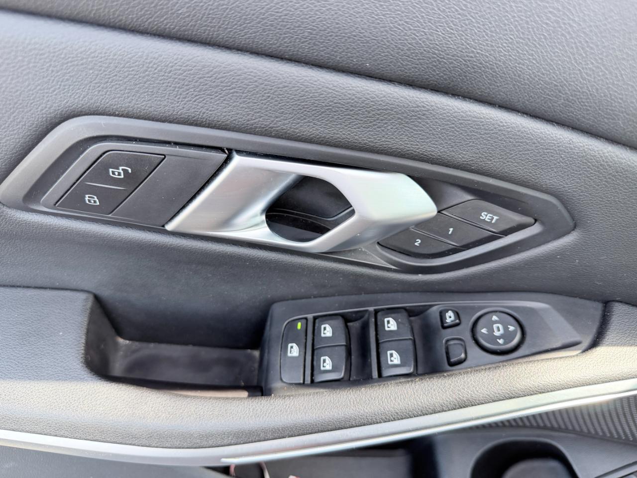 BMW 3 Series 330i xDrive Sedan 2025