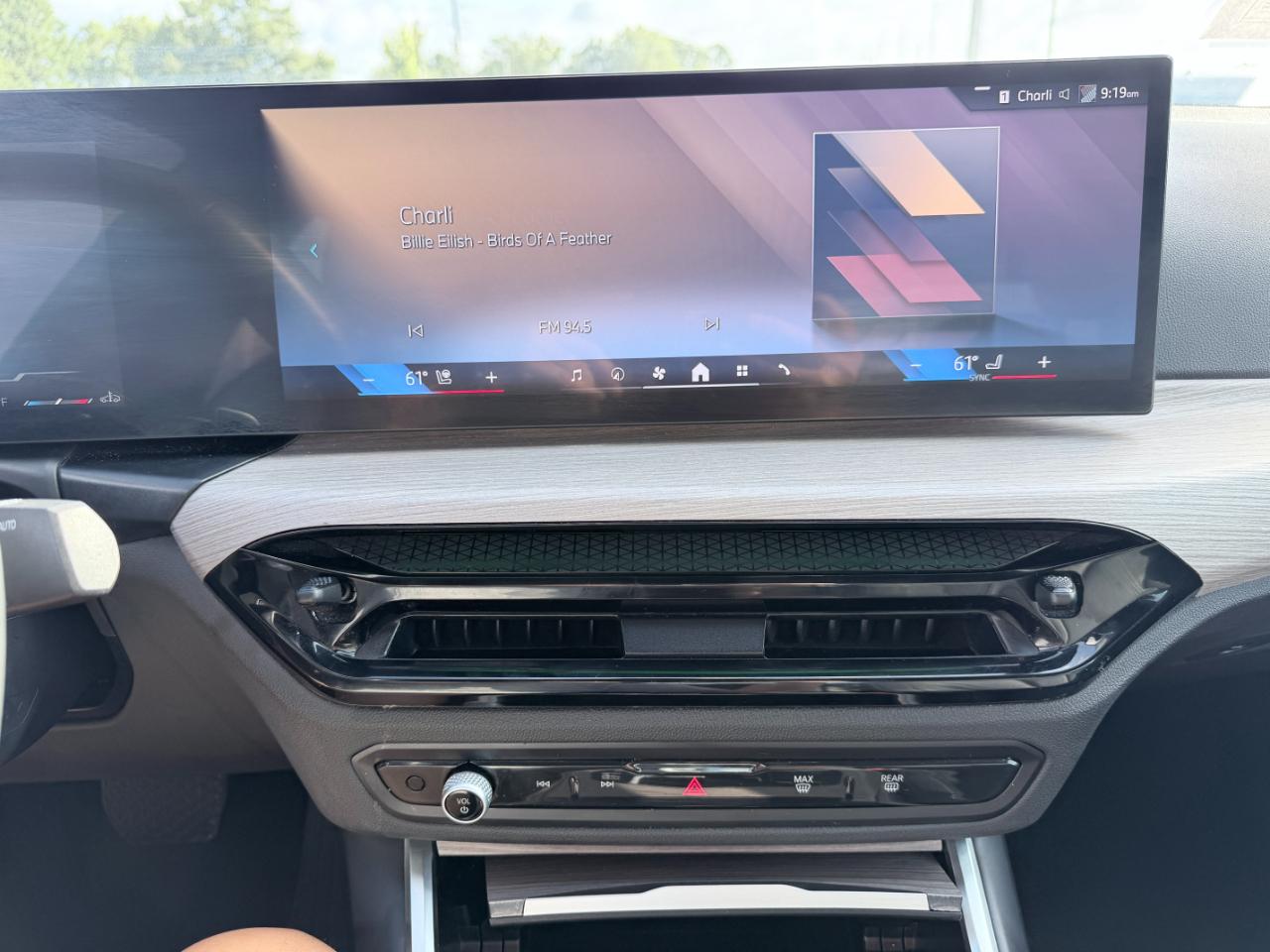 BMW 3 Series 330i xDrive Sedan 2025
