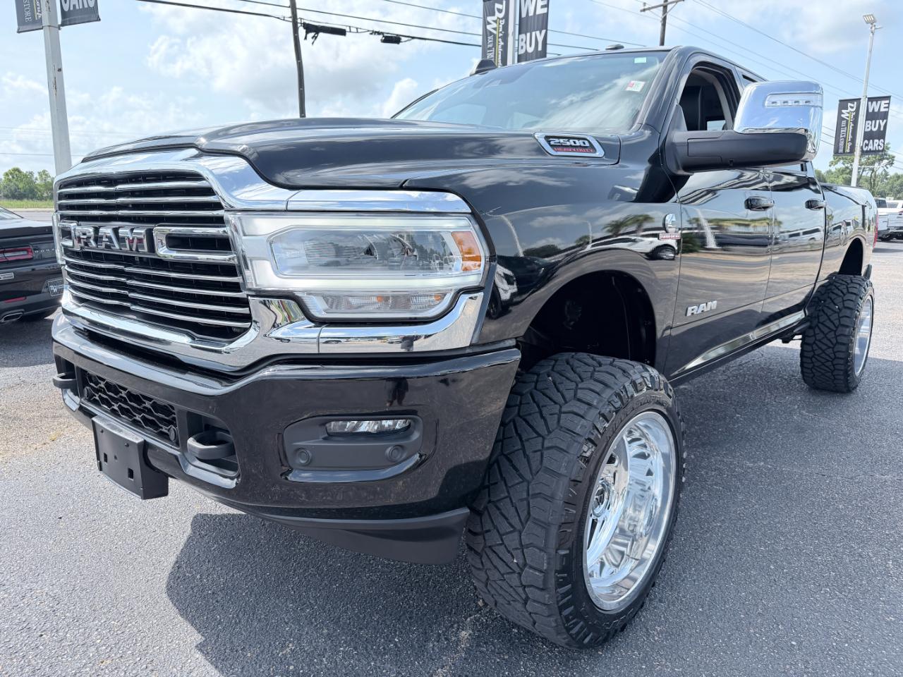 RAM 2500 Laramie 4x4 Crew Cab 6'4" Box 2024