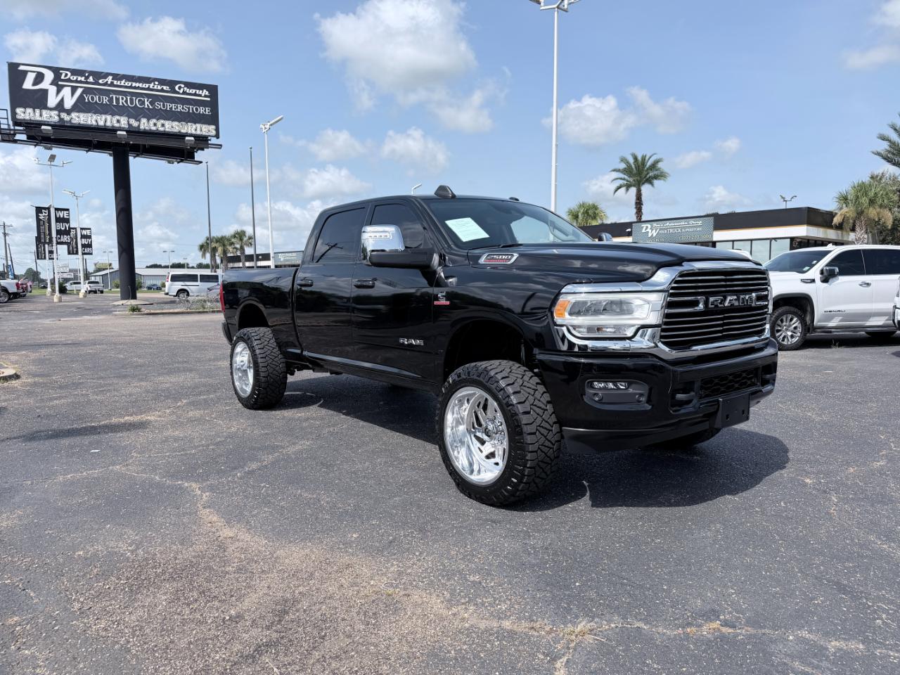RAM 2500 Laramie 4x4 Crew Cab 6'4" Box 2024