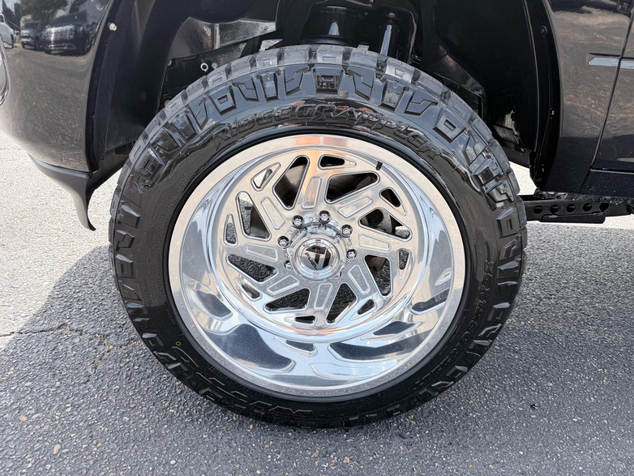 RAM 2500 Laramie 4x4 Crew Cab 6'4" Box 2024