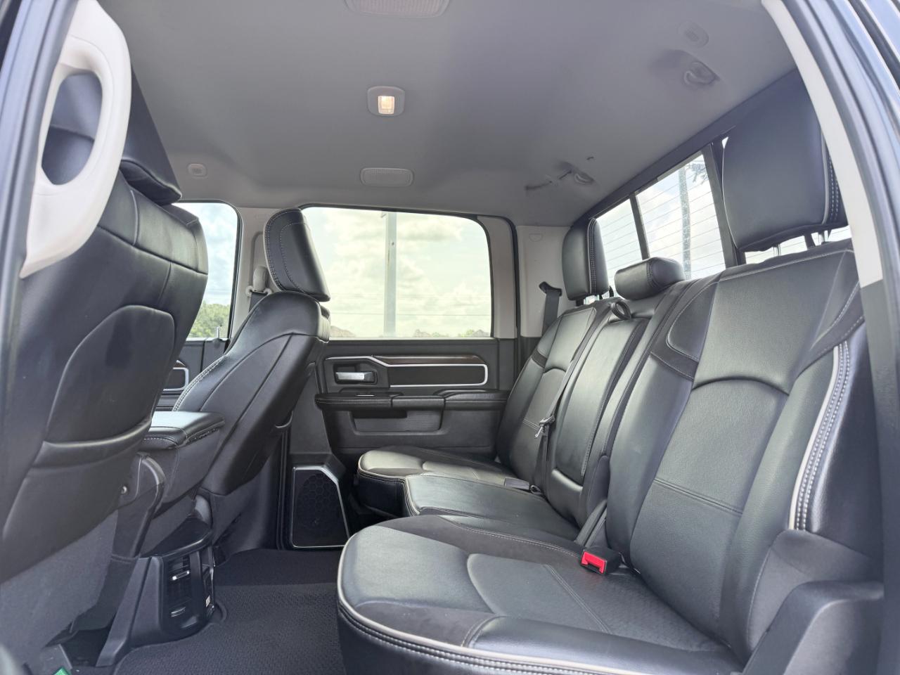 RAM 2500 Laramie 4x4 Crew Cab 6'4" Box 2024