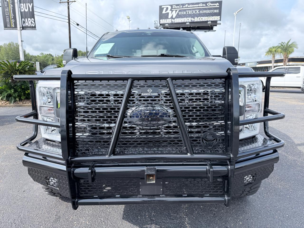 Ford Super Duty F-250 SRW XLT 4WD Crew Cab 8' Box 2024
