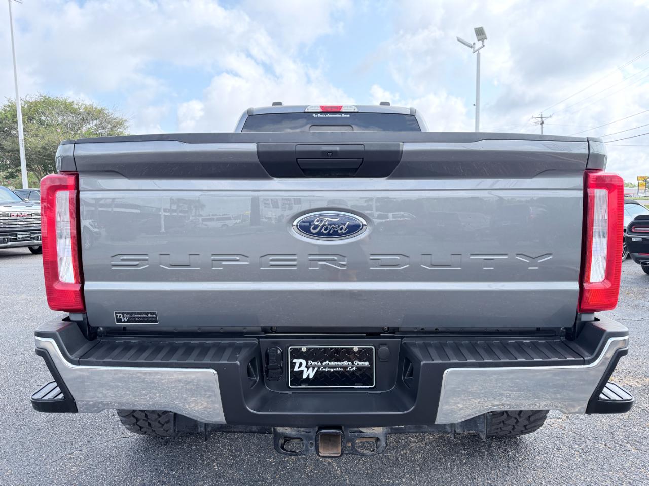 Ford Super Duty F-250 SRW XLT 4WD Crew Cab 8' Box 2024