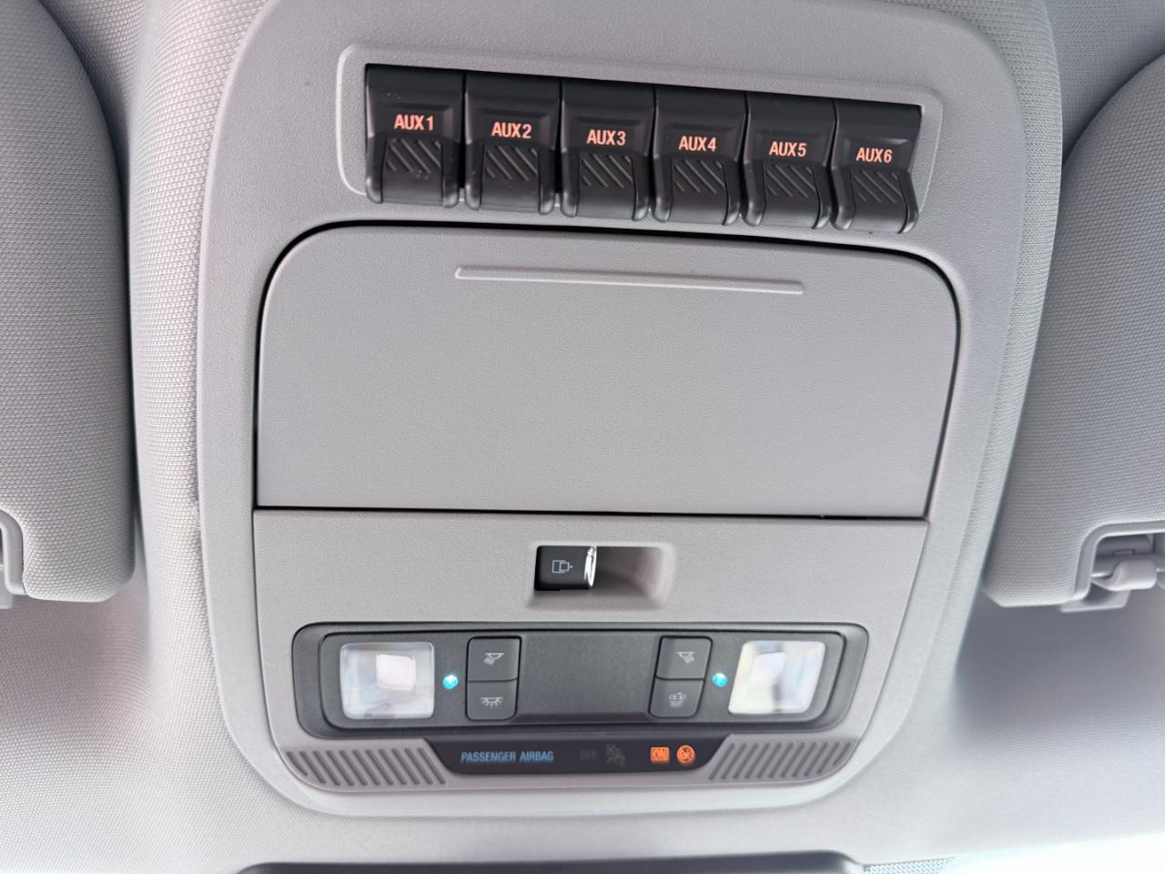 Ford Super Duty F-250 SRW XLT 4WD Crew Cab 8' Box 2024