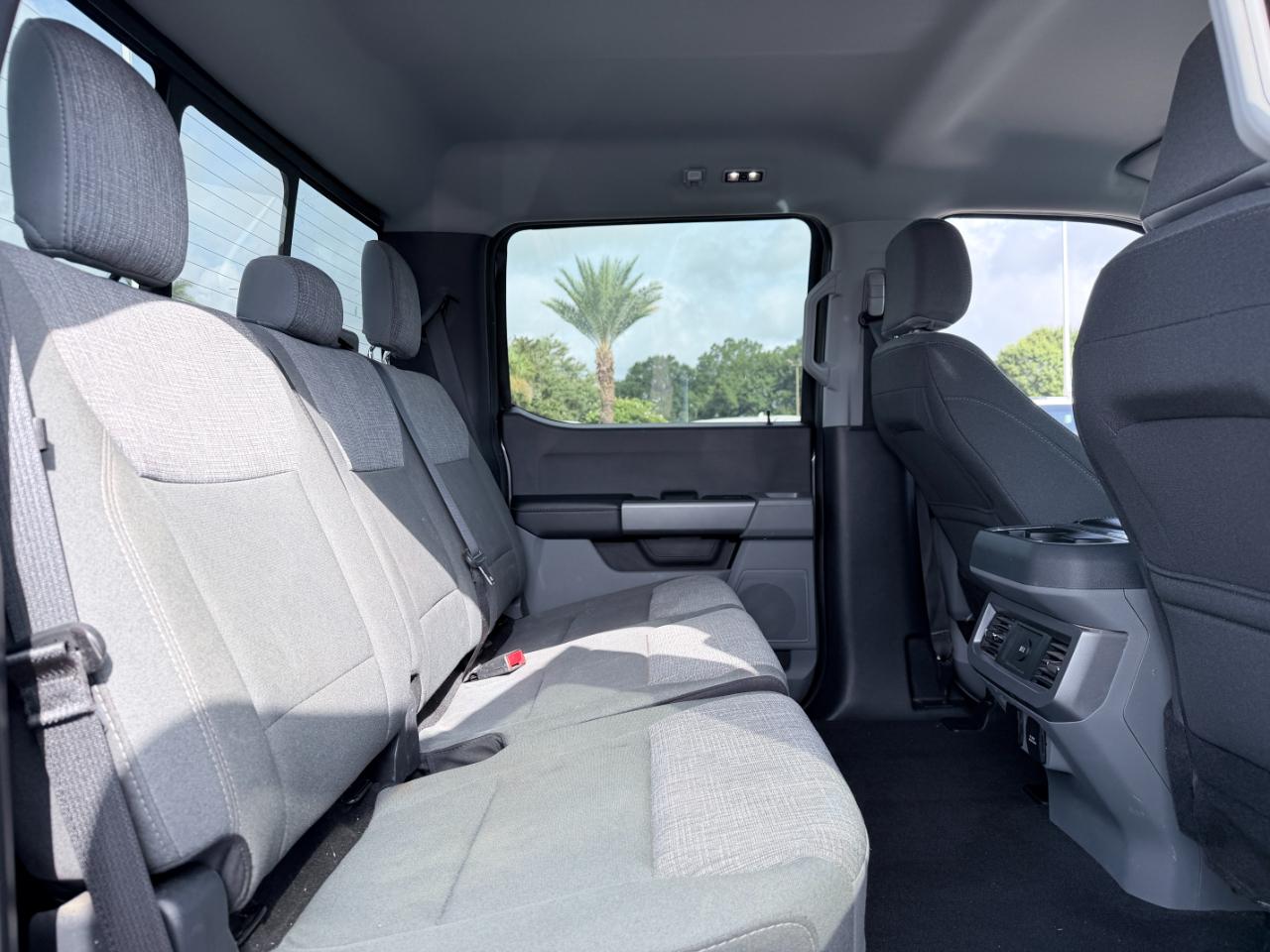 Ford Super Duty F-250 SRW XLT 4WD Crew Cab 8' Box 2024