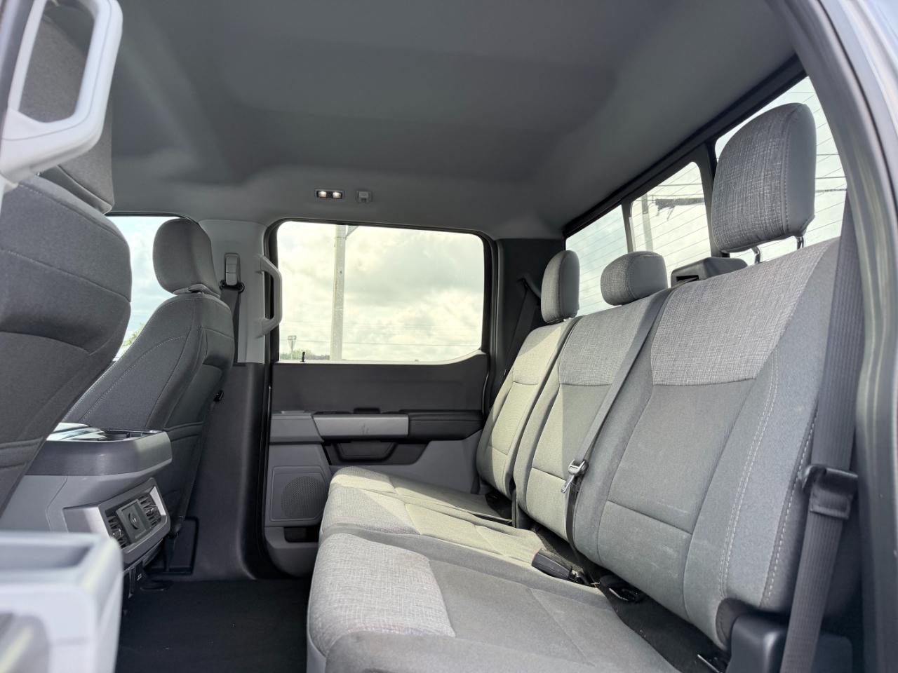Ford Super Duty F-250 SRW XLT 4WD Crew Cab 8' Box 2024