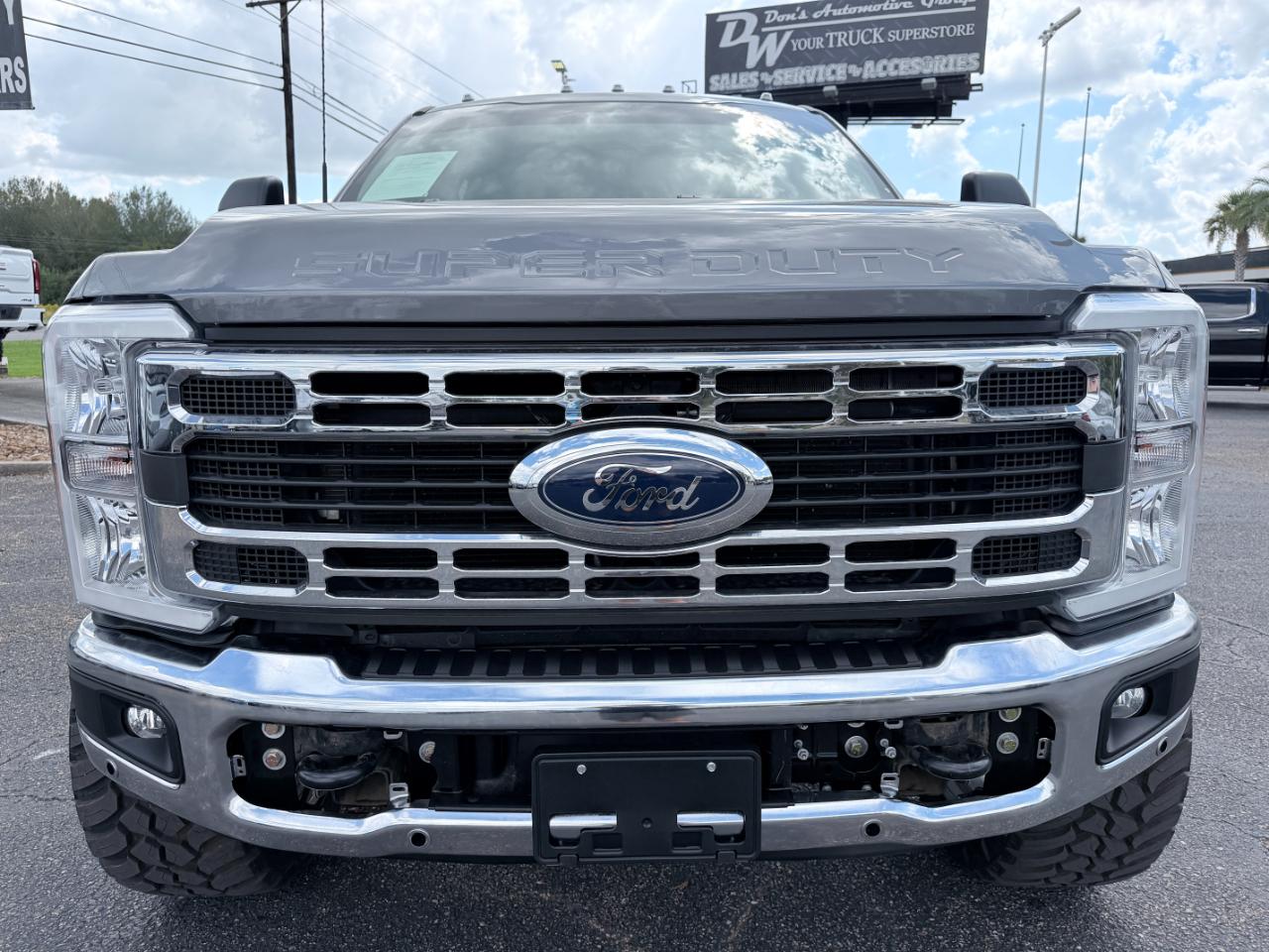 Ford Super Duty F-250 SRW XLT 4WD Crew Cab 8' Box 2024
