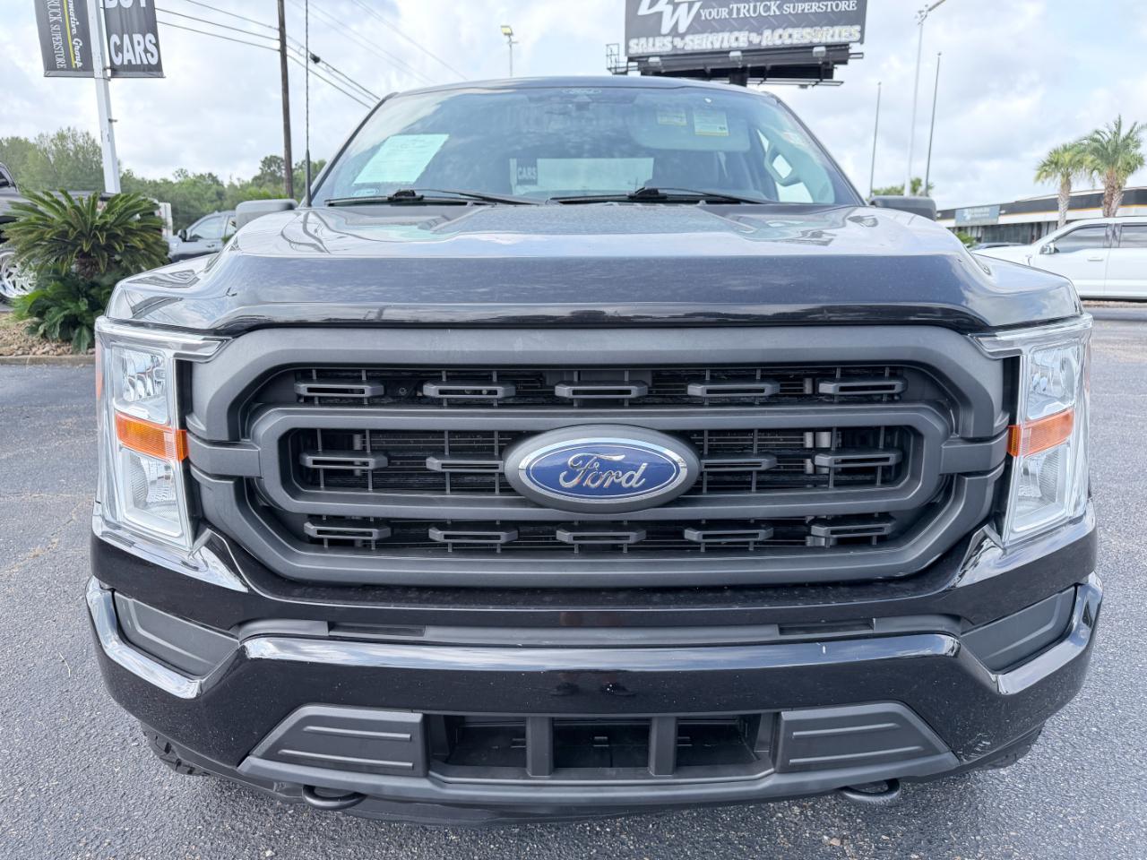 Ford F-150 XL 4WD SuperCrew 5.5' Box 2022