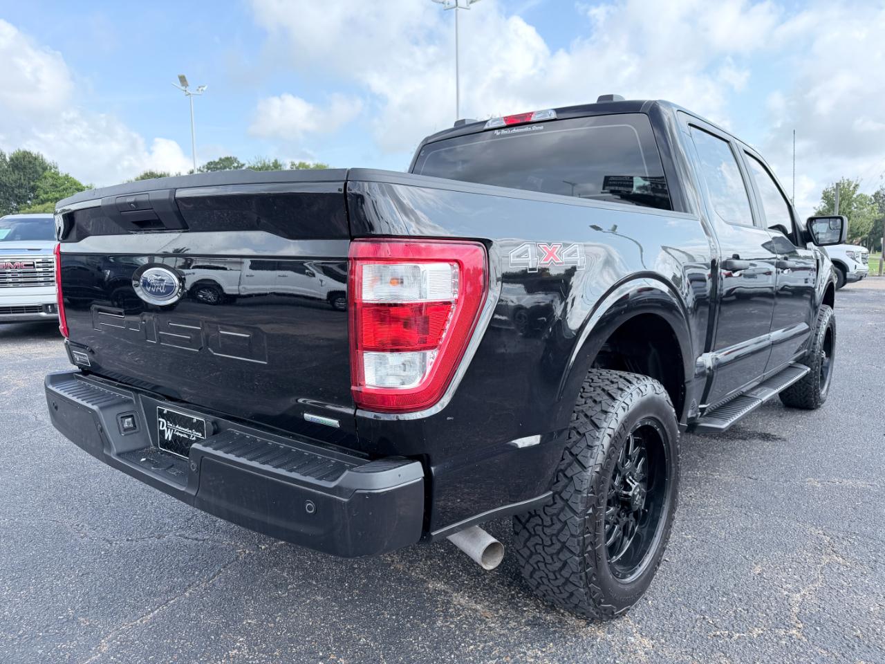 Ford F-150 XL 4WD SuperCrew 5.5' Box 2022