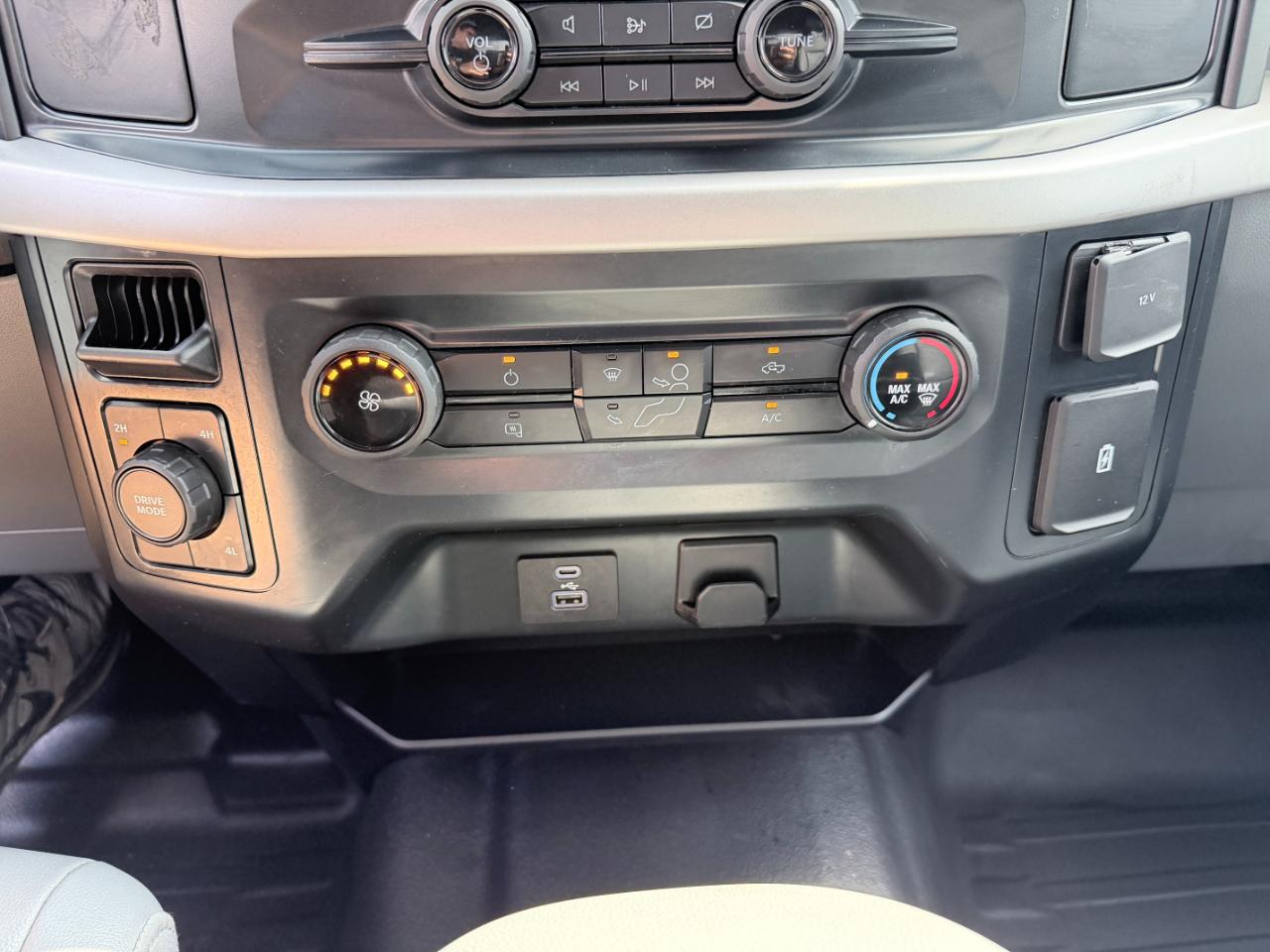 Ford F-150 XL 4WD SuperCrew 5.5' Box 2022
